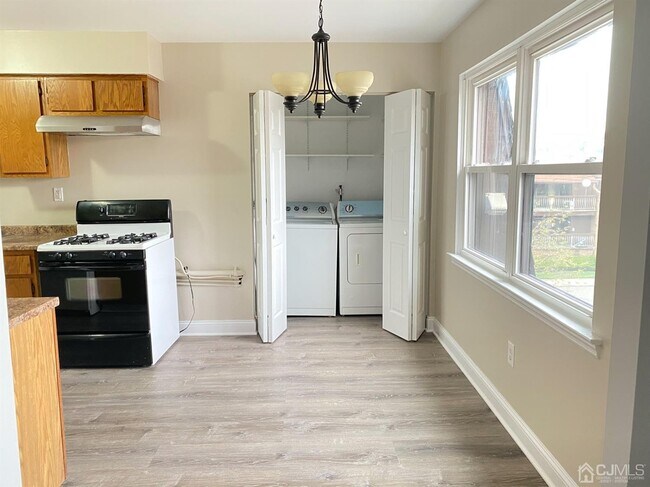 Photo - 1429 Raspberry Ct