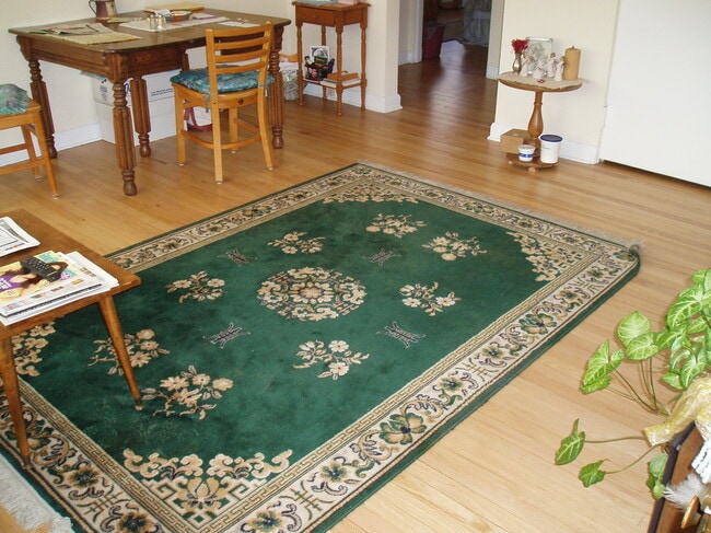 Photo - 5211 N Santa Monica Blvd