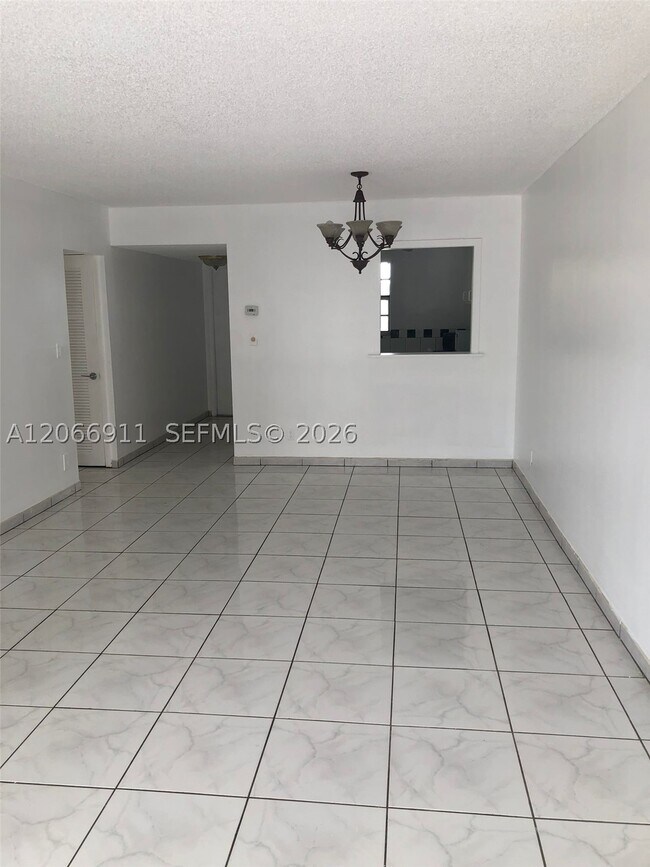 Photo - 220 SW 9th St Unit 201