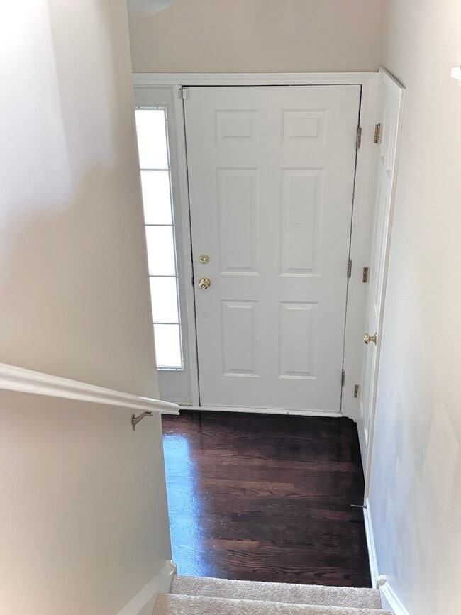 2424 Courtyard Cir