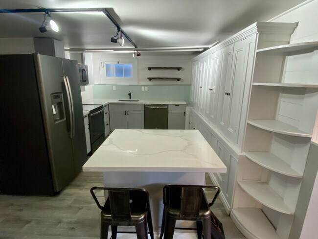 Photo - West Seattle Tudor Unit B