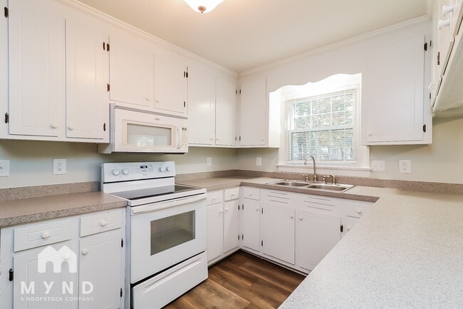 Photo - 25 Camelia Dr