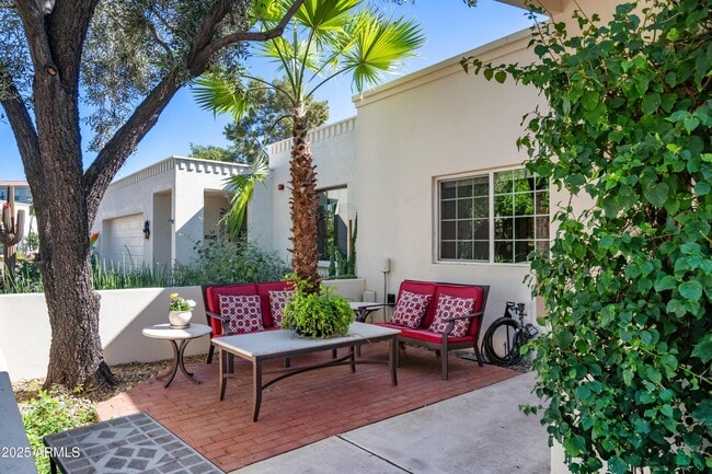 Photo - 6953 E Lafayette Blvd