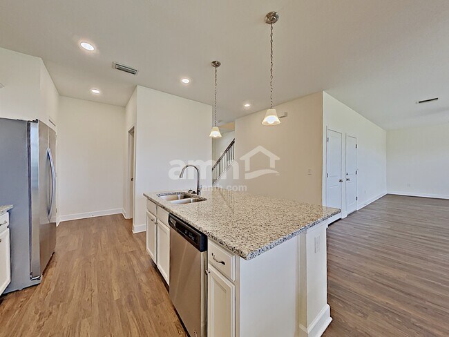 Photo - 510 Pine Terrace Dr