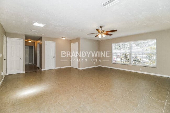 Photo - 3221 Thistle Hill Dr