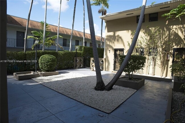 Photo - 4271 NW 11th St Unit 6