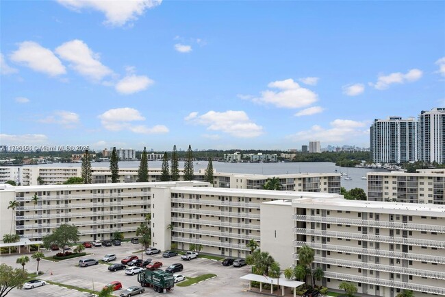 Photo - 18011 Biscayne Blvd Unidad 1001 Rental