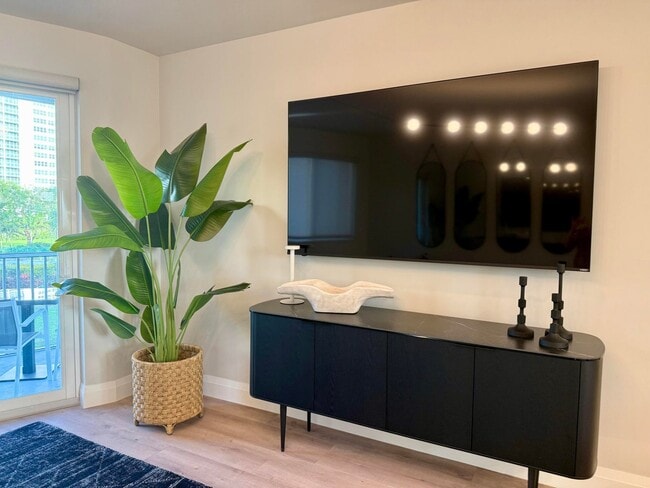 Photo - 2730 Banyan Rd Unit 23b