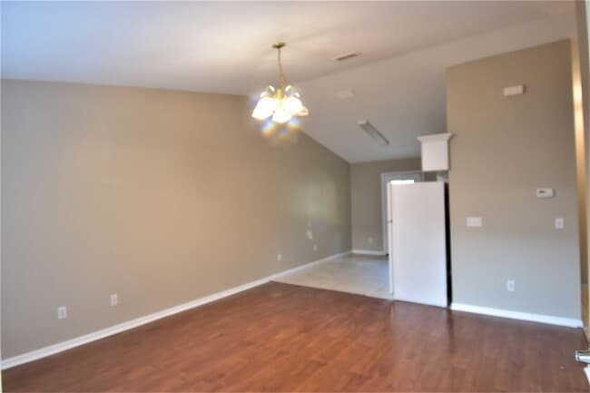 Building Photo - 4406 Mango Terrace Unit B