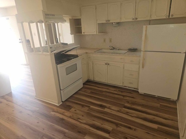 Photo - 414 E Avenue A Unidad 104