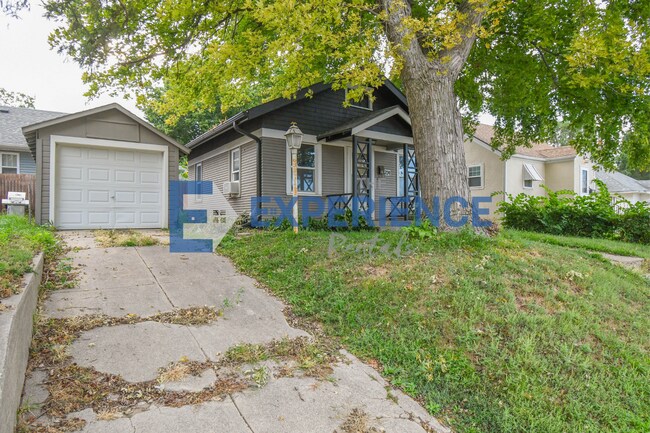 Photo - 334 N Covell Ave