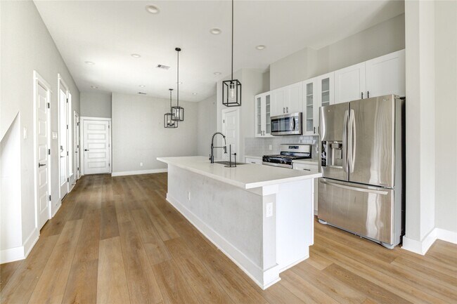 Photo - 4220 McKinley St