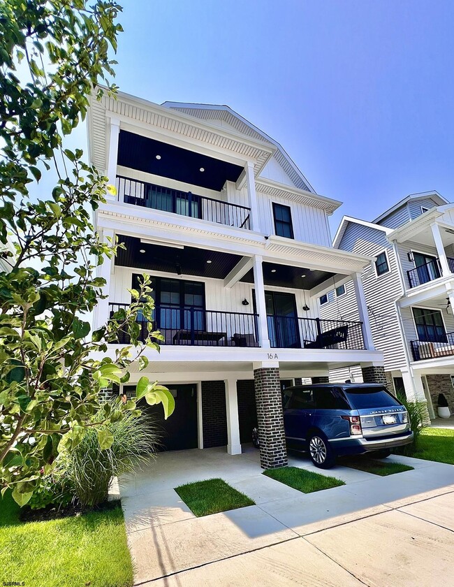 Building Photo - 16 A S Fredericksburg Ave