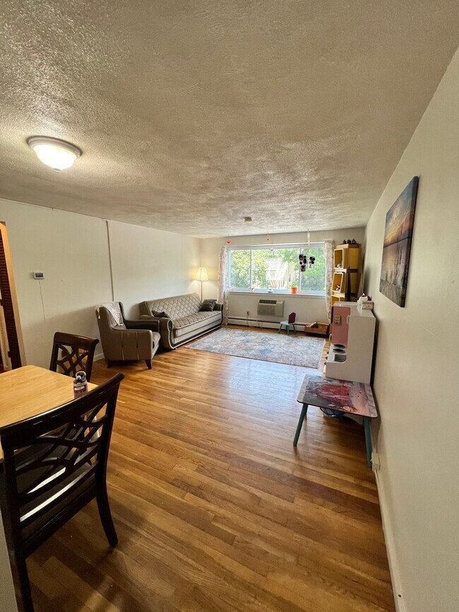 Photo - 29 Radcliffe Rd Unit 20 Radcliffe Rd., #304