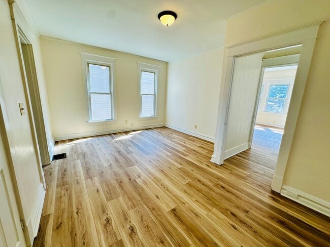 Photo - 621 E Burnett Ave Unit A