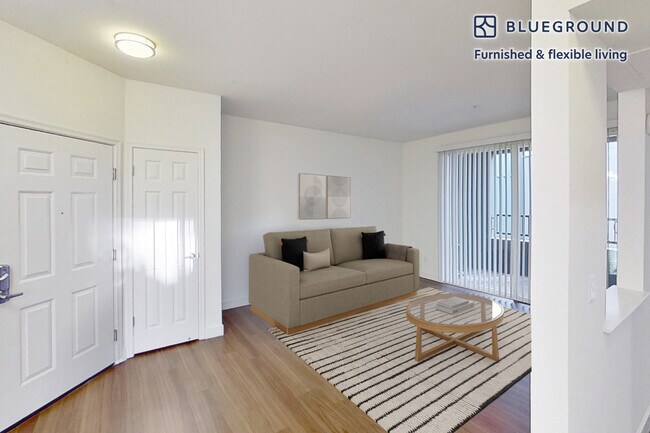 Photo - 1257 Lakeside Dr Unit SI FL2-ID10648A