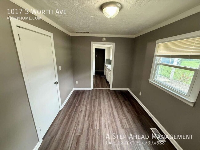 Photo - 1017 S Worth Ave