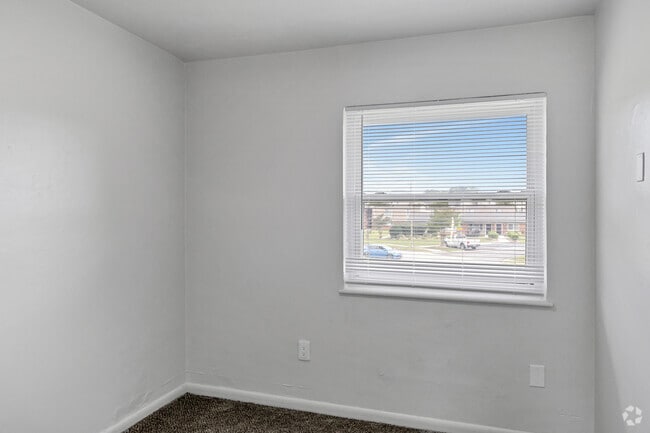 3BR, 1BA - 1,013SF - Bedroom