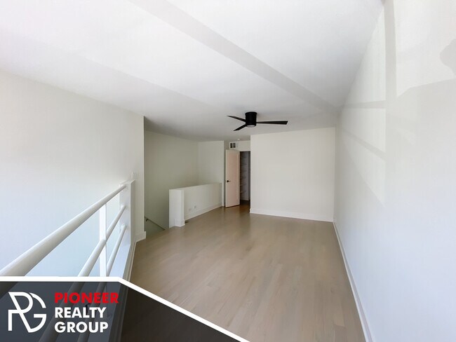 Photo - 939 W Grace St