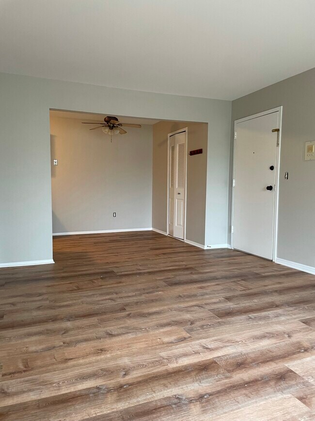 Living Room #2 - 38290 Fairway Ct Unit #155