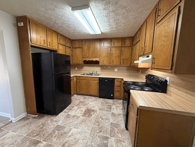 Photo - Beautiful 2 bedroom 1.5 bath town home!