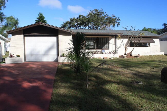 Beautiful large 2 bedroom 2 bath in Holiday - Beautiful large 2 bedroom 2 bath in Holiday Casa