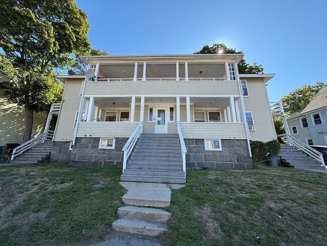 Building Photo - 20 Bigelow St Rental