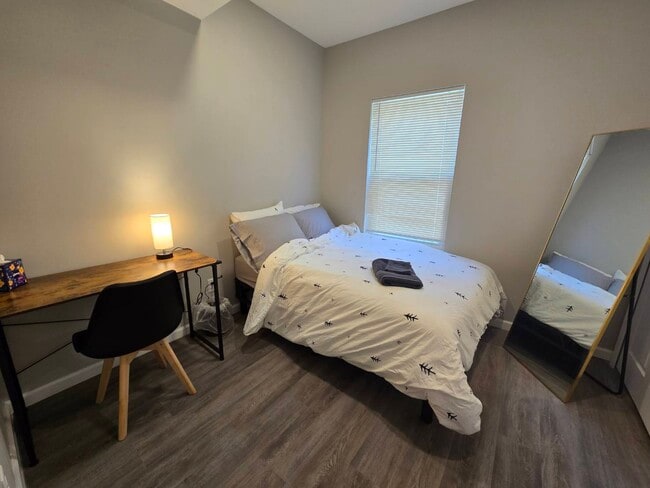 Photo - 203 N State St Unit 3