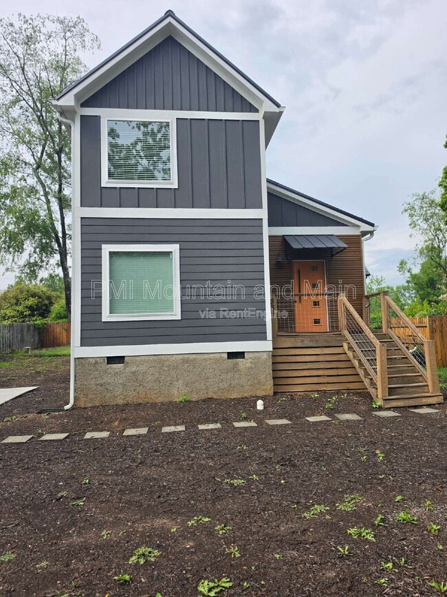 Building Photo - 339 Hazel Mill Rd
