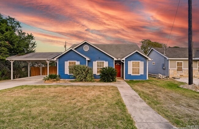 Building Photo - 1150 Green Hill Dr