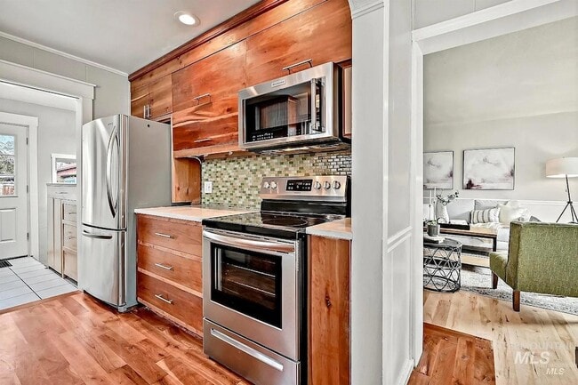 Photo - 2818 W Edson St