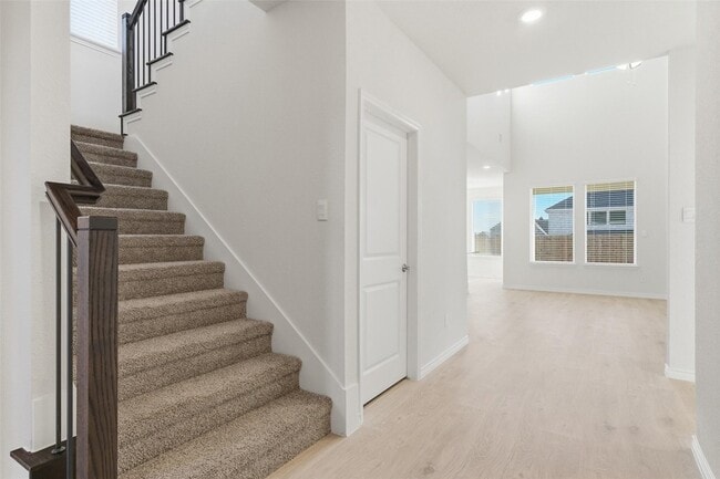 Photo - 115 Sophie Dr