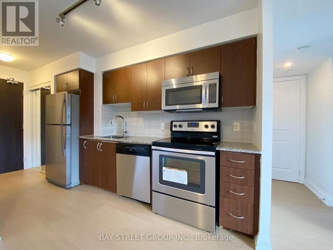 Photo - 370 Hwy 7 Unit 925