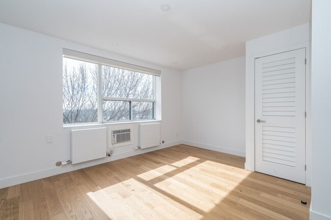 Photo - 263 Russell Hill Rd Unit 606