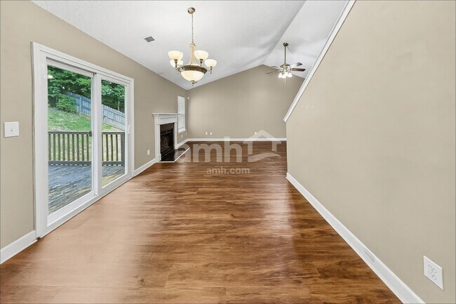 2310 Devonshire Dr
