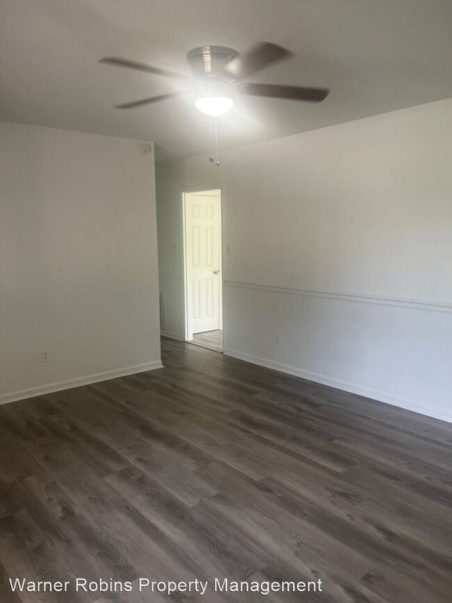 Photo - 3 br, 2 bath House - 107 Galahad Dr