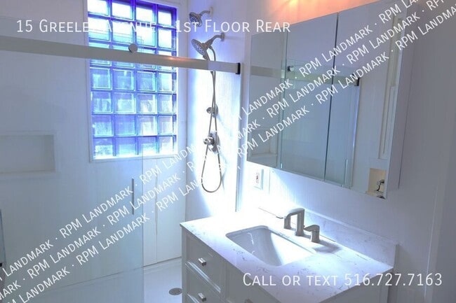 Photo - 15 Greeley Ave Unidad 1st Floor Rear