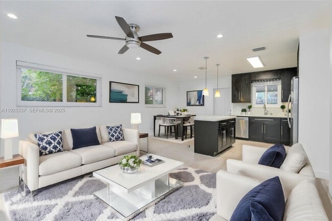 Photo - 2401 SW 31st Ave