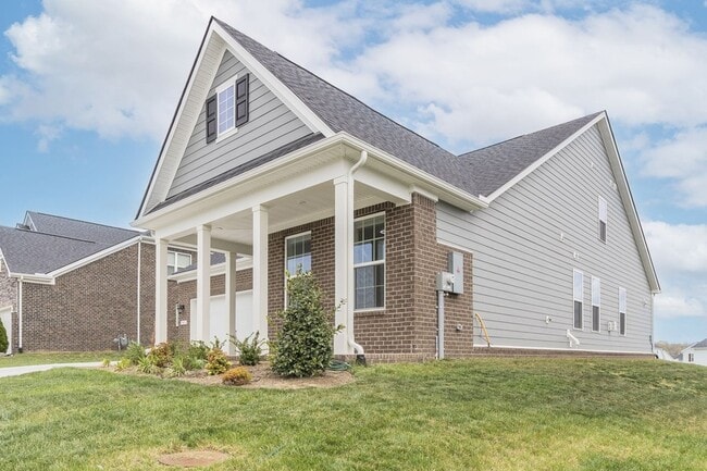 Photo - 945 Pleasant Ridge Run