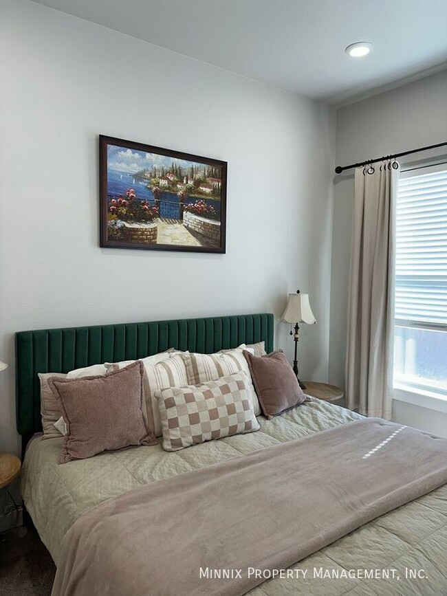 Photo - 2923 137th St