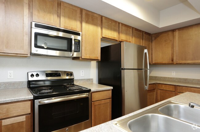 2BR-2BA - Westwood Villa