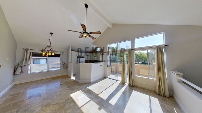 Building Photo - Beautiful 2 Bd 2 Ba Condo at Silvertide Bear Brand
