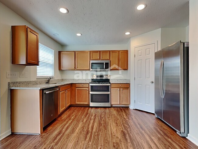 Photo - 371 Derby Ct