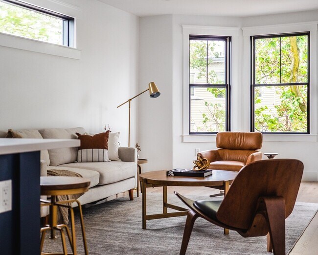 Photo - 331 Chelsea St Unidad 3