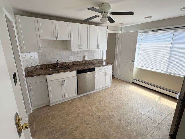 Building Photo - 110 Sciarappa St Unit 2 Rental