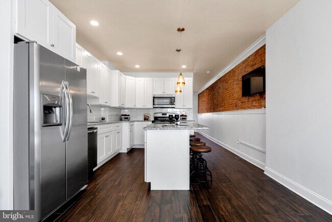 Photo - 129 Sixth St