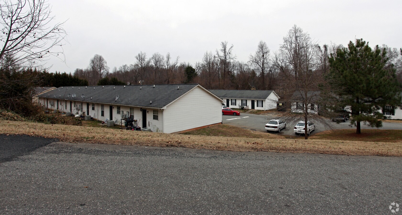 Photo - Summer Pointe Apartments