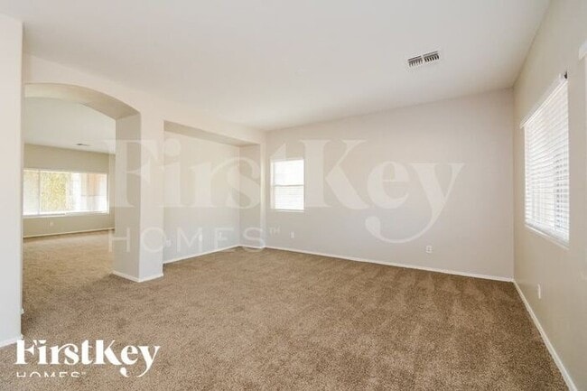 Photo - 11614 W Harrison St