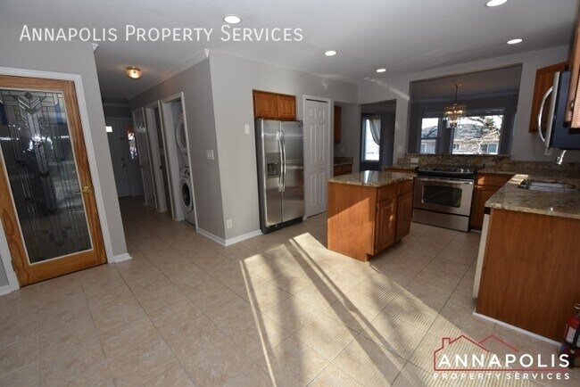 Photo - 1363 Washington Dr