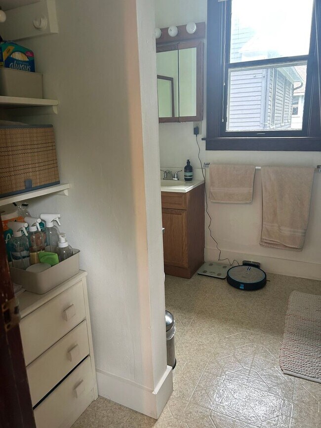 Photo - 100 Sylvia St Unit 100S#04